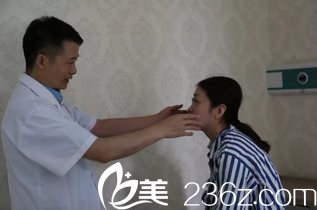 <i data-id='e70193e3-900b-424d-b7a6-2e6c5c0f1bc3' style='display:none;'></i>鐘正強(qiáng)術(shù)前面診