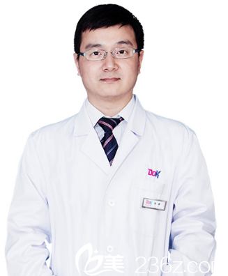 成都銅雀臺整形美容醫(yī)院整形外科主任楊建