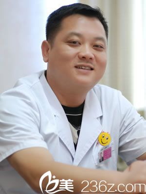 皮膚美容醫(yī)生鐘鋒 皮膚美容醫(yī)生鐘鋒