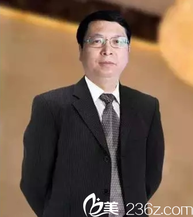 保定藍山醫(yī)療美容醫(yī)院醫(yī)生羅盛康