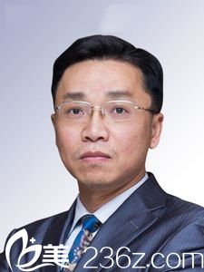 湖北黃石中愛整形醫(yī)生萬文勇