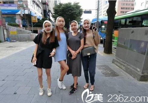 韓國首爾大街整形后逛街