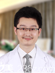 深圳米蘭柏羽醫(yī)療美容門診部盧尚兵主任