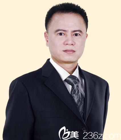 佛山夢(mèng)露整形美容醫(yī)院游萬(wàn)福院長(zhǎng) 佛山夢(mèng)露整形美容醫(yī)院游萬(wàn)福院長(zhǎng)