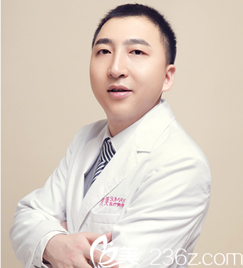 醫(yī)療美容院長(zhǎng)楊迪