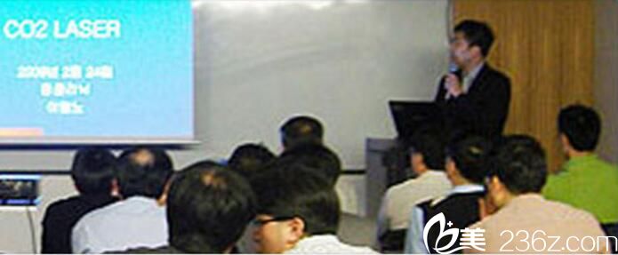 李孟魯院長傳播使用Sellas激光收縮毛孔及防止老化經(jīng)驗(yàn) 李孟魯院長傳播使用Sellas激光收縮毛孔及防止老化經(jīng)驗(yàn)