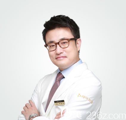 李東奎院長(zhǎng)簡(jiǎn)介