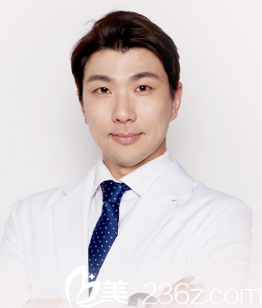 韓國必嫵整形醫(yī)院鄭珍旭院長