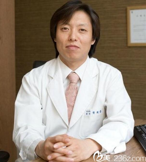 樸在雄 院長 韓國德社羅伊整形外科 樸在雄 院長 韓國德社羅伊整形外科