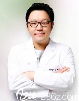 韓國VIEW必嫵整形醫(yī)院金澤鈞 韓國VIEW必嫵整形醫(yī)院金澤鈞