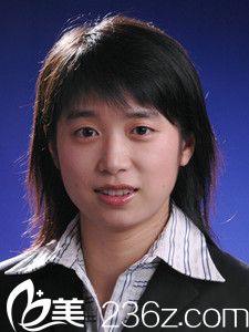 武漢卓美整形醫(yī)生曹瑋