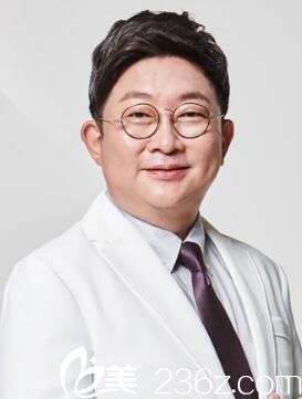 韓國RUBY如妃整形外科醫(yī)院李宇容 韓國RUBY如妃整形外科醫(yī)院李宇容