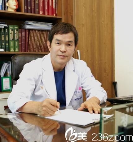 鄭泳春 代表院長 鄭泳春 代表院長