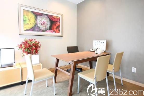 布拉德整形外科醫(yī)院環(huán)境優(yōu)美 布拉德整形外科醫(yī)院環(huán)境優(yōu)美