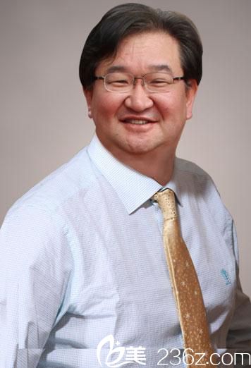 韓國狎鷗亭延世醫(yī)院毛發(fā)移植金大溶院長 韓國狎鷗亭延世醫(yī)院毛發(fā)移植金大溶院長