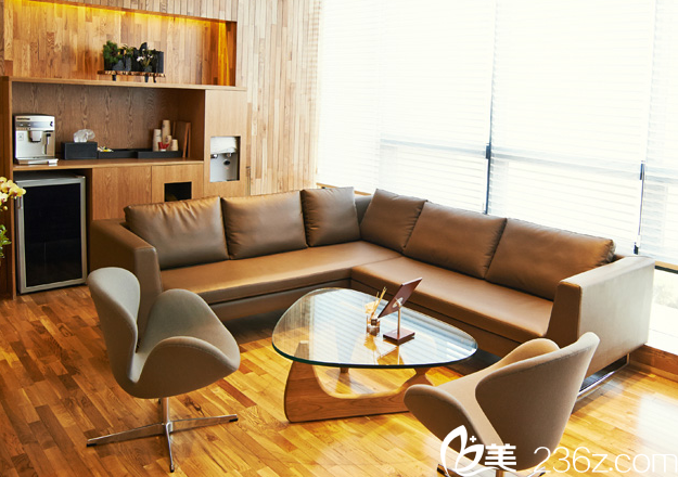 A特整形醫(yī)院休息區(qū) A特整形醫(yī)院休息區(qū)