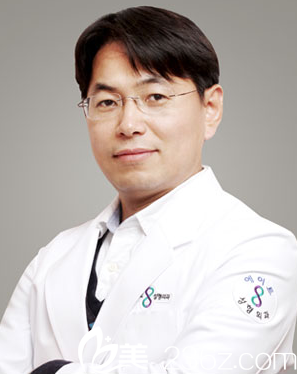 A特整形醫(yī)院南院長(zhǎng)