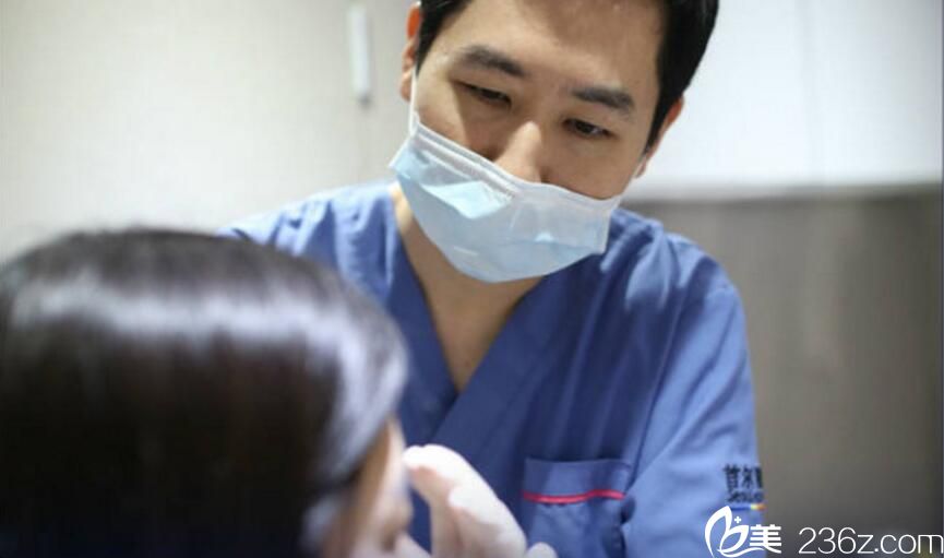 醫(yī)院醫(yī)療醫(yī)生團(tuán)隊(duì) 醫(yī)院醫(yī)療醫(yī)生團(tuán)隊(duì)