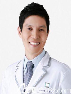 韓國麥恩整形醫(yī)院李圣郁院長