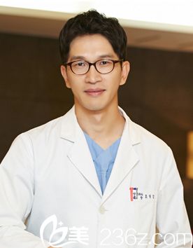 韓國omega整形外科醫(yī)院代表院長(zhǎng)趙正男