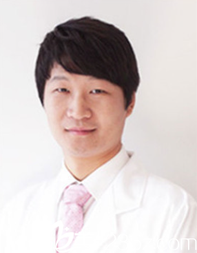 韓國多娜整形外科醫(yī)院柳升賢