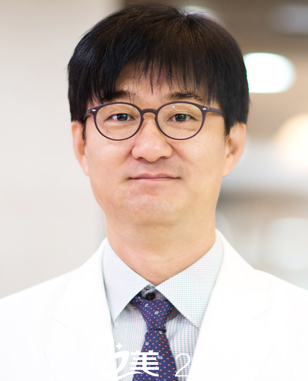 韓國(guó)?？他愓瓮饪漆t(yī)院安院長(zhǎng)