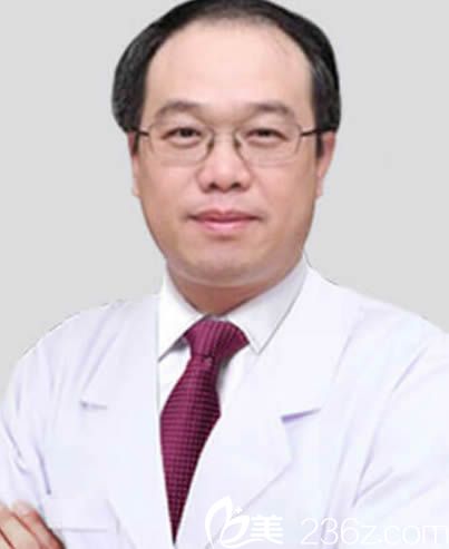 曾高醫(yī)生照片 曾高醫(yī)生照片