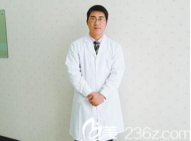 羅明生 鄭州麗天醫(yī)療美容門診部整形醫(yī)生 羅明生 鄭州麗天醫(yī)療美容門診部整形醫(yī)生