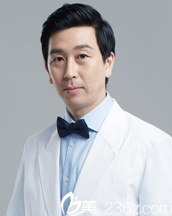 韓國JAYJUN整形醫(yī)院代表院長樸炯埈 韓國JAYJUN整形醫(yī)院代表院長樸炯埈