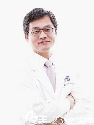 韓國JW整形醫(yī)院徐萬群院長