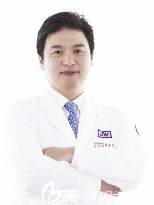 韓國(guó)JW整形醫(yī)院崔弘林