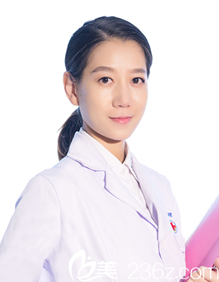 成都軍建醫(yī)院整形美容呂婧