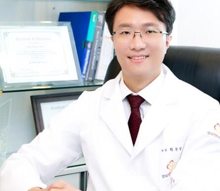江南首延整形外科崔東一 江南首延整形外科崔東一