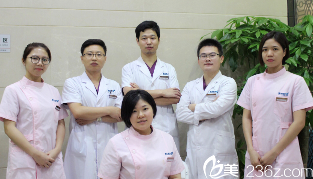 深圳<!--<i data=20240703-sp></i>-->植發(fā)醫(yī)院<span style= 深圳<!--<i data=20240703-sp></i>-->植發(fā)醫(yī)院<span style=