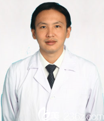 新疆伊麗莎白整形醫(yī)院外聘魯峰 新疆伊麗莎白整形醫(yī)院外聘魯峰