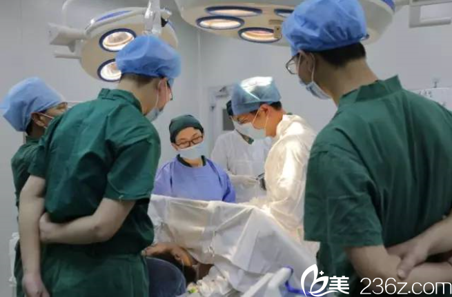 手術(shù)演示 手術(shù)演示