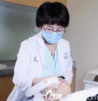 北京米揚(yáng)麗格醫(yī)療美容醫(yī)院王醫(yī)生工作照 北京米揚(yáng)麗格醫(yī)療美容醫(yī)院王醫(yī)生工作照