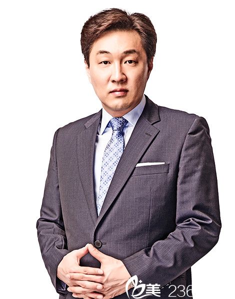 唐山美聯(lián)臣整形醫(yī)院醫(yī)生金日炫