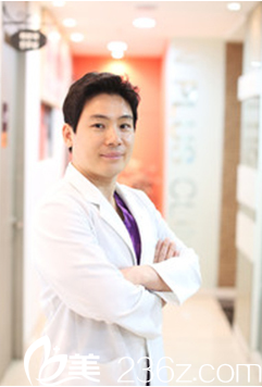 尹賢哲院長(zhǎng) 尹賢哲院長(zhǎng)