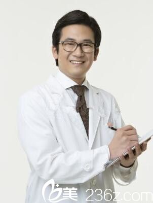 韓國麗溫REON整形外科醫(yī)院樸庭逸 韓國麗溫REON整形外科醫(yī)院樸庭逸