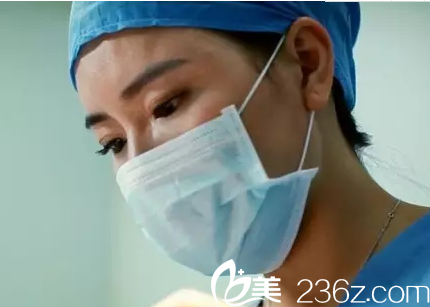 北京豐聯(lián)麗格師麗麗醫(yī)生工作照