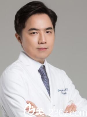 韓國首爾麗絲塔整形外科醫(yī)院金東奭 韓國首爾麗絲塔整形外科醫(yī)院金東奭