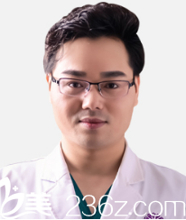 萬州華美整形美容醫(yī)院吳小樓  