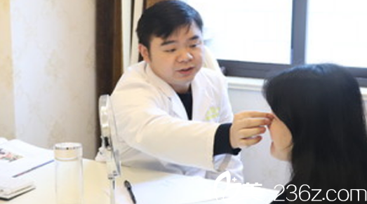 銅陵晶美整形石良兵院長給我面診過程 銅陵晶美整形石良兵院長給我面診過程