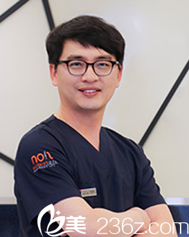 時蘊Sion整形外科代表院長鄭時蘊 時蘊Sion整形外科代表院長鄭時蘊