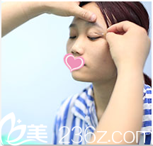 雙眼皮設計時候的照片