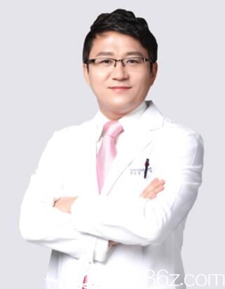 韓國(guó)BE&ME整形醫(yī)院金一建