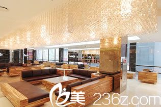 韓國(guó)V整形醫(yī)院大廳