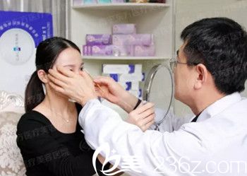 在南寧東方做雙眼皮手術(shù)前設(shè)計(jì) 在南寧東方做雙眼皮手術(shù)前設(shè)計(jì)