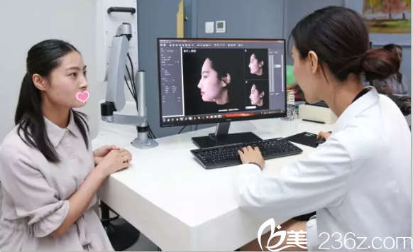 北京上上相整形美容醫(yī)院面部脂肪修復(fù)案例當(dāng)天面診照 北京上上相整形美容醫(yī)院面部脂肪修復(fù)案例當(dāng)天面診照